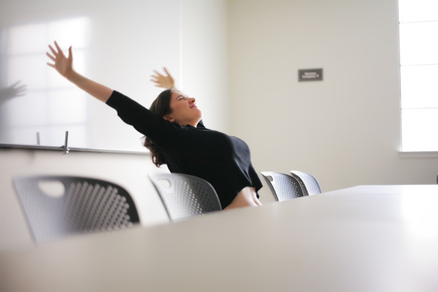worker.happy.stretch